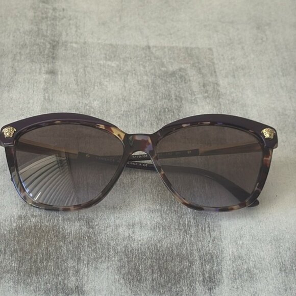 Versace VE 4313 Sunglasses 517968 Eggplant Violet Havana/ Violent Gradient Brown main image 3
